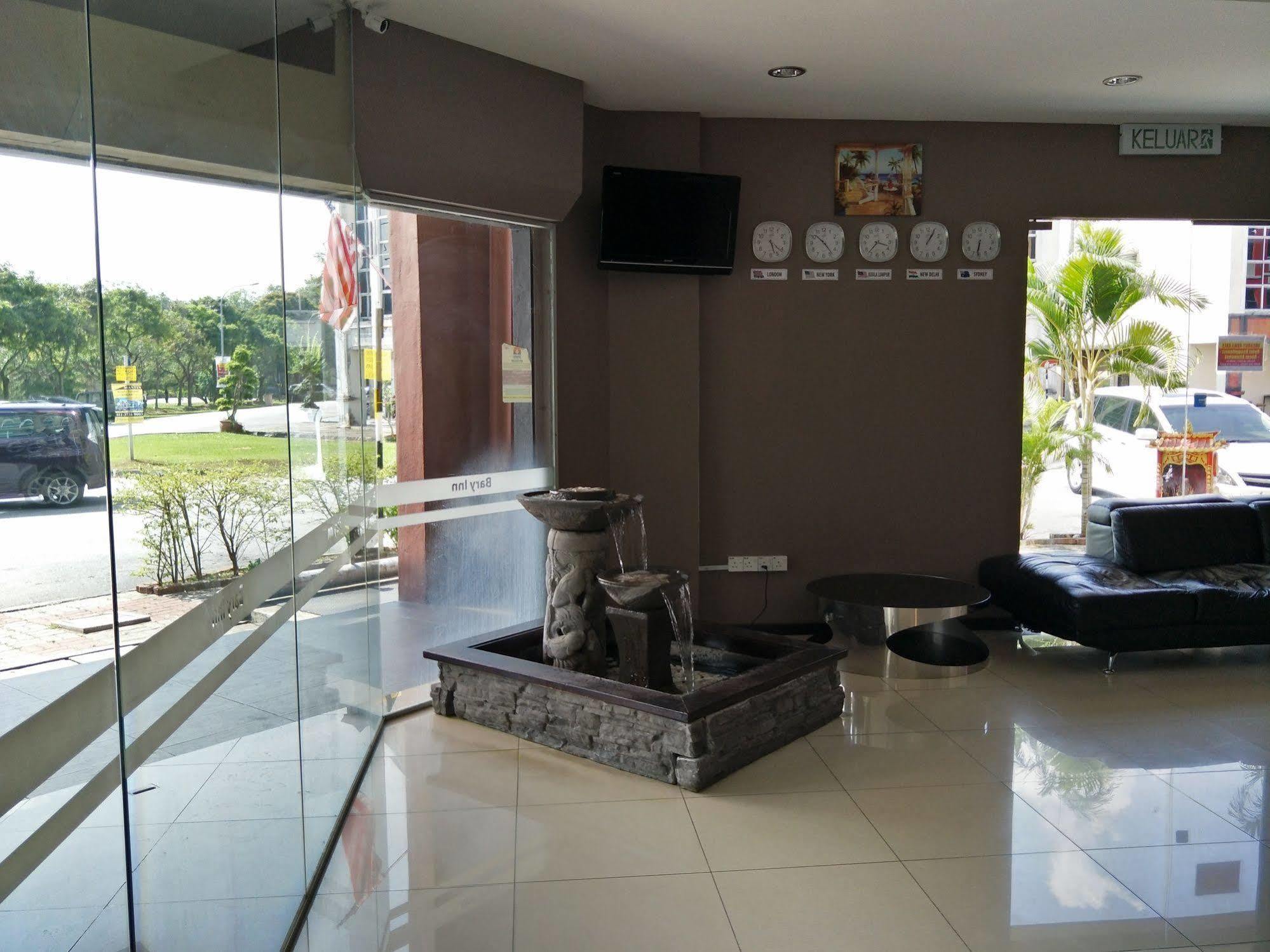 Bary Inn, Klia & Klia2 - 24 Hours Free Airport Pick-Up Sepang Exteriér fotografie