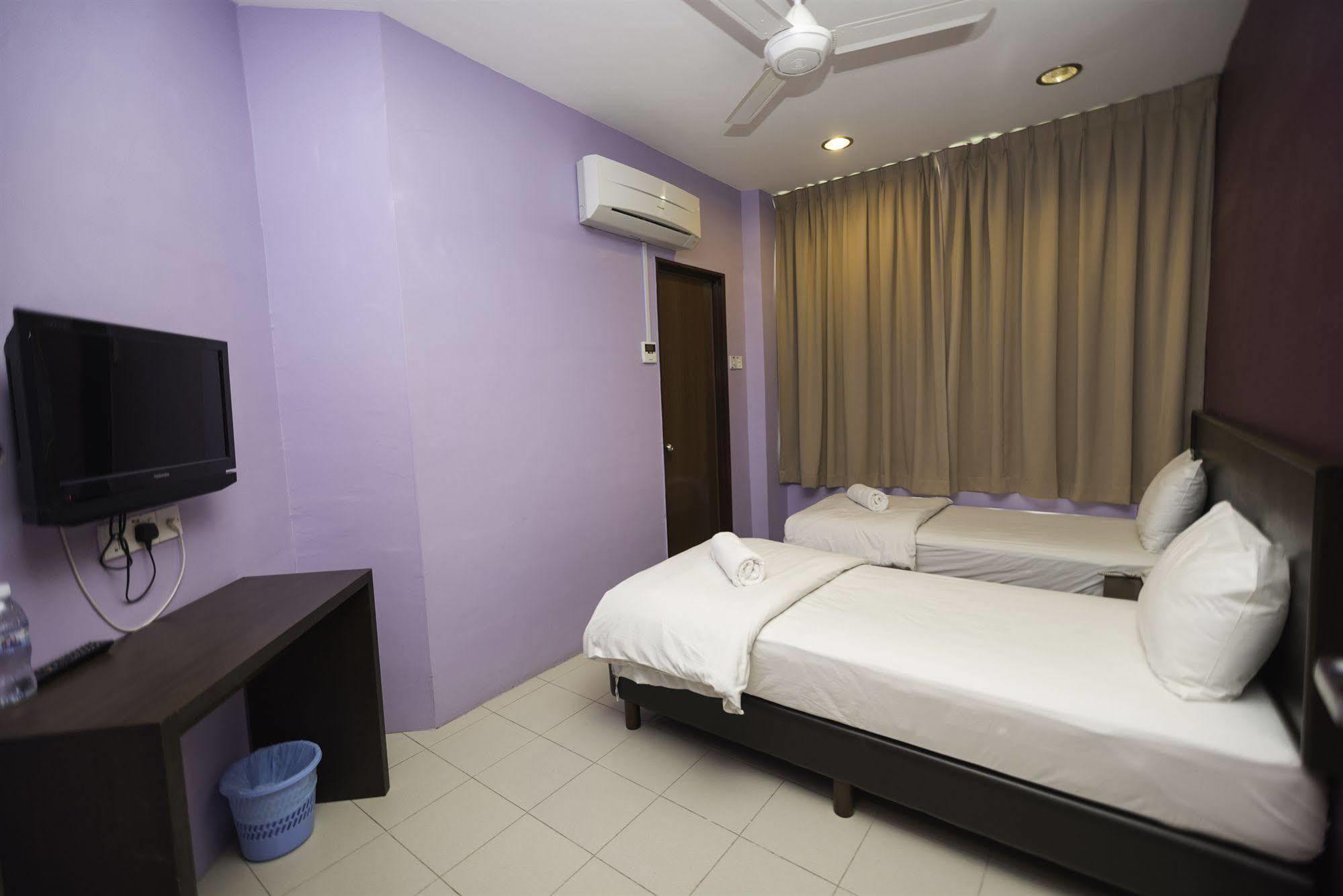 Bary Inn, Klia & Klia2 - 24 Hours Free Airport Pick-Up Sepang Exteriér fotografie