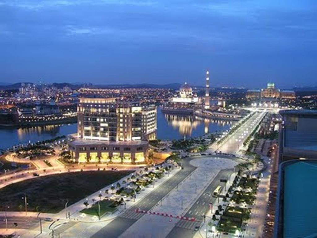 Bary Inn, Klia & Klia2 - 24 Hours Free Airport Pick-Up Sepang Exteriér fotografie
